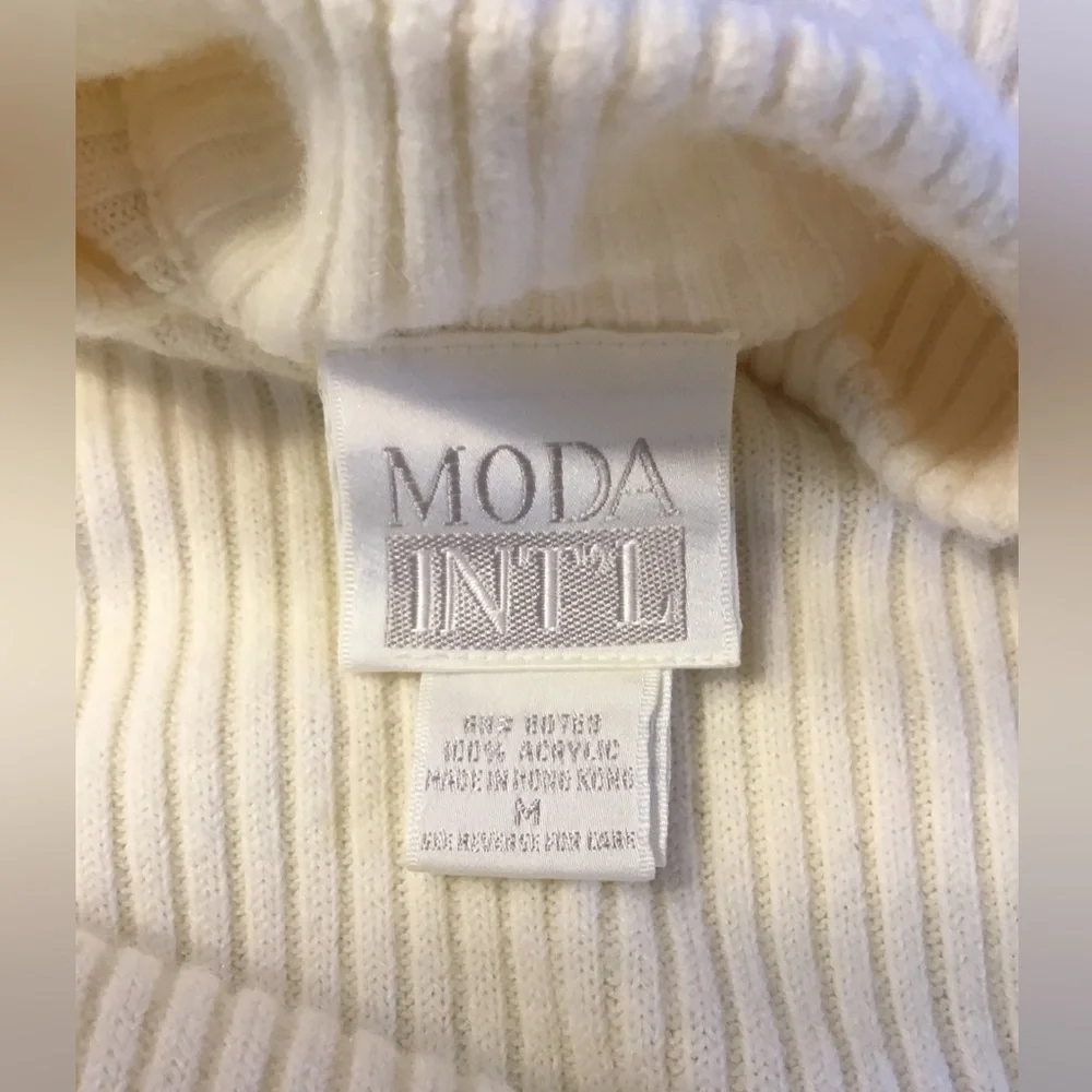 MODA INT’L M cream turtle neck - Picture 3 of 5